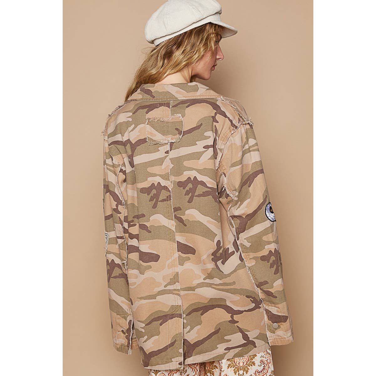 Camo print patches sleeve solid blazer