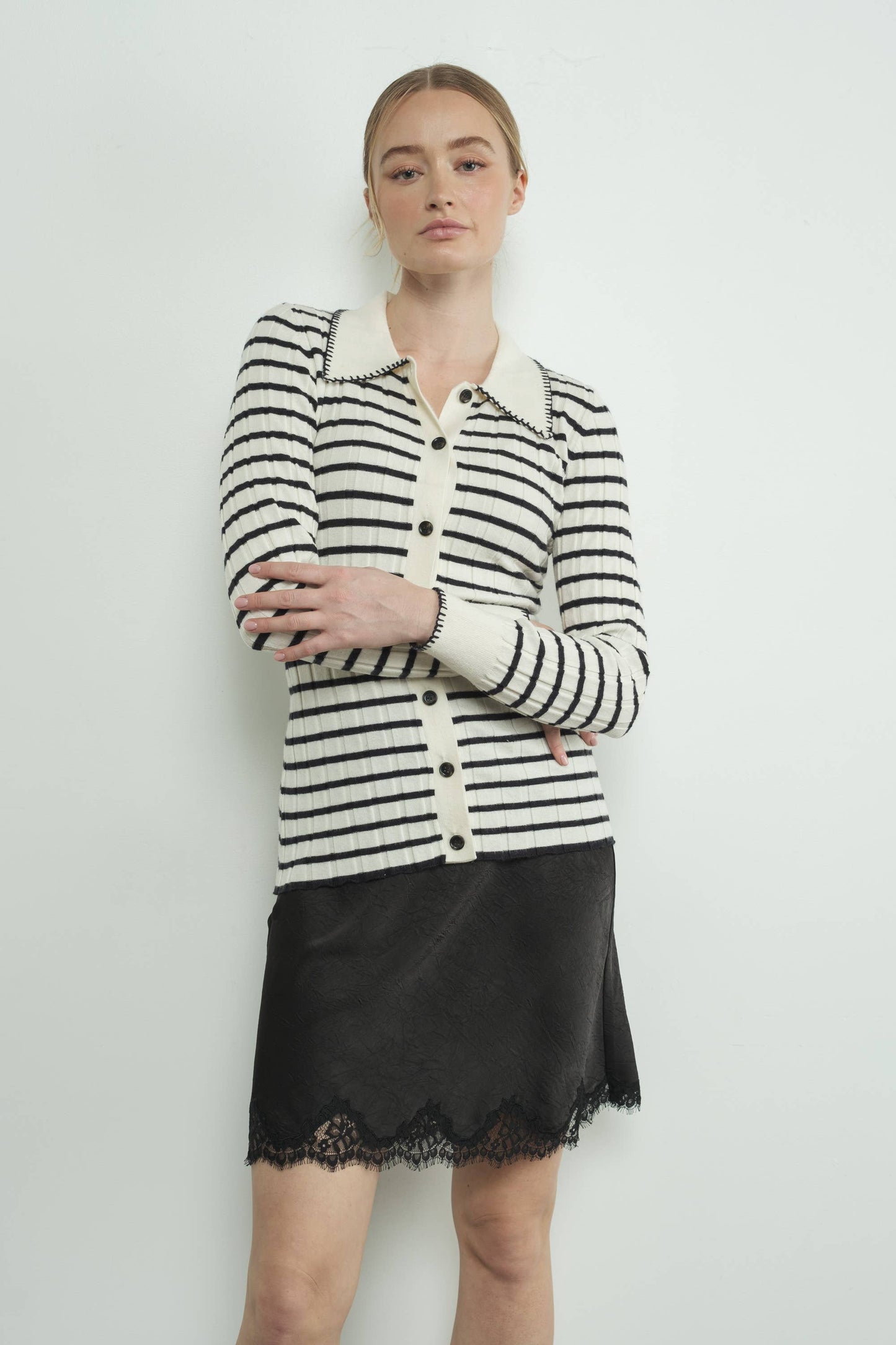 STRIPE COLLAR CARDIGAN WITH EDGE STITCH