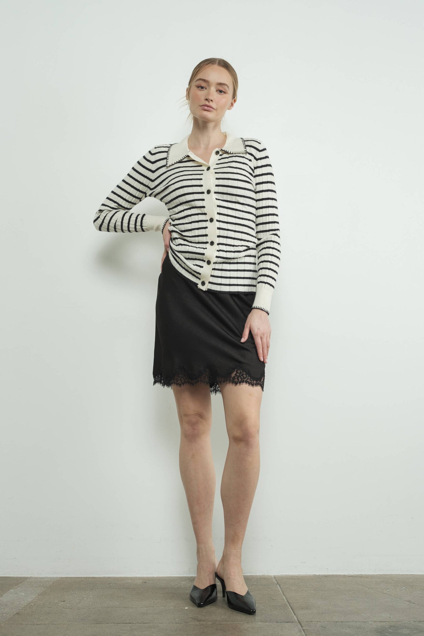 STRIPE COLLAR CARDIGAN WITH EDGE STITCH
