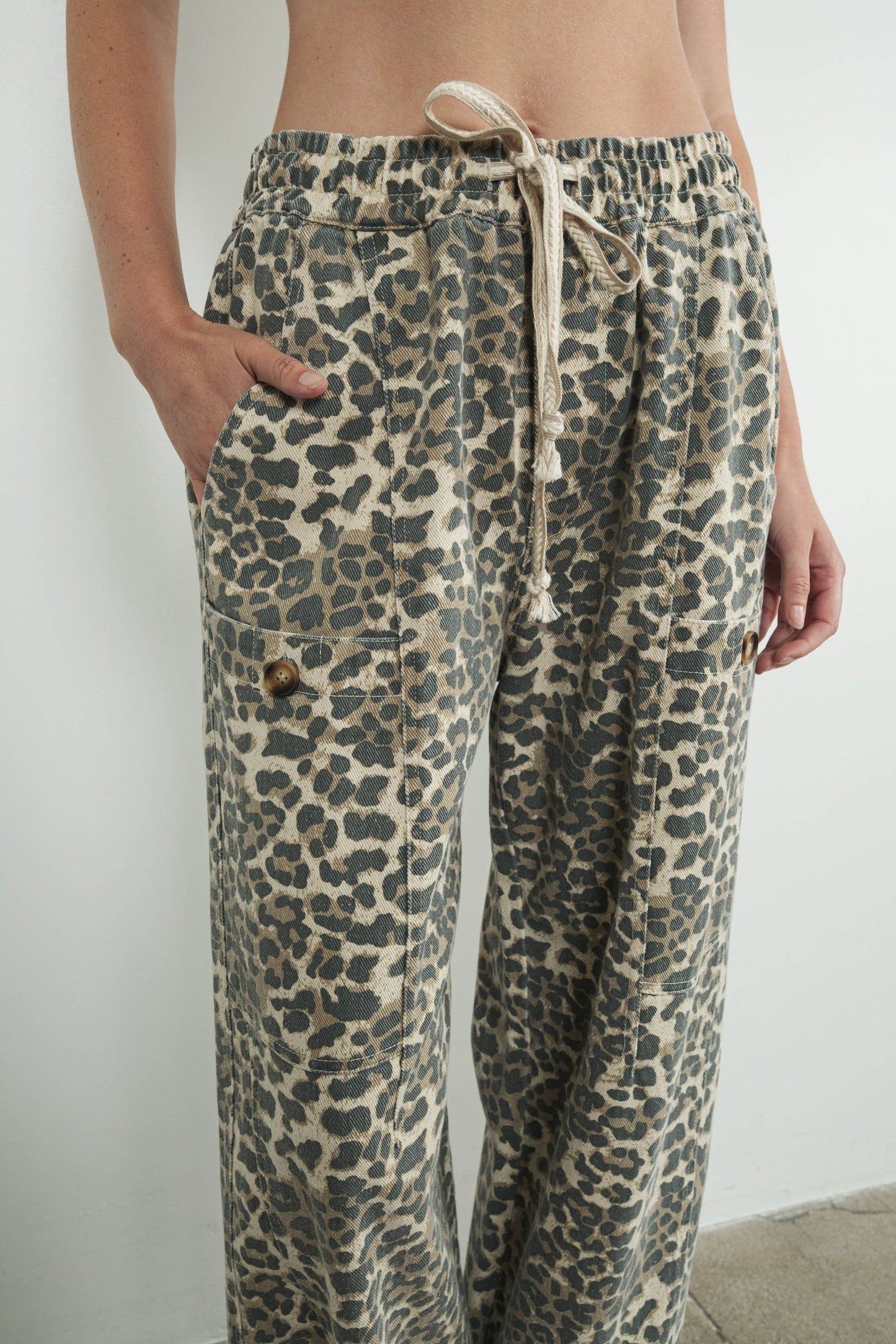 MAP2675-LEOPARD LEOPARD PRINT RELAXED FIT PULL-ON PANTS