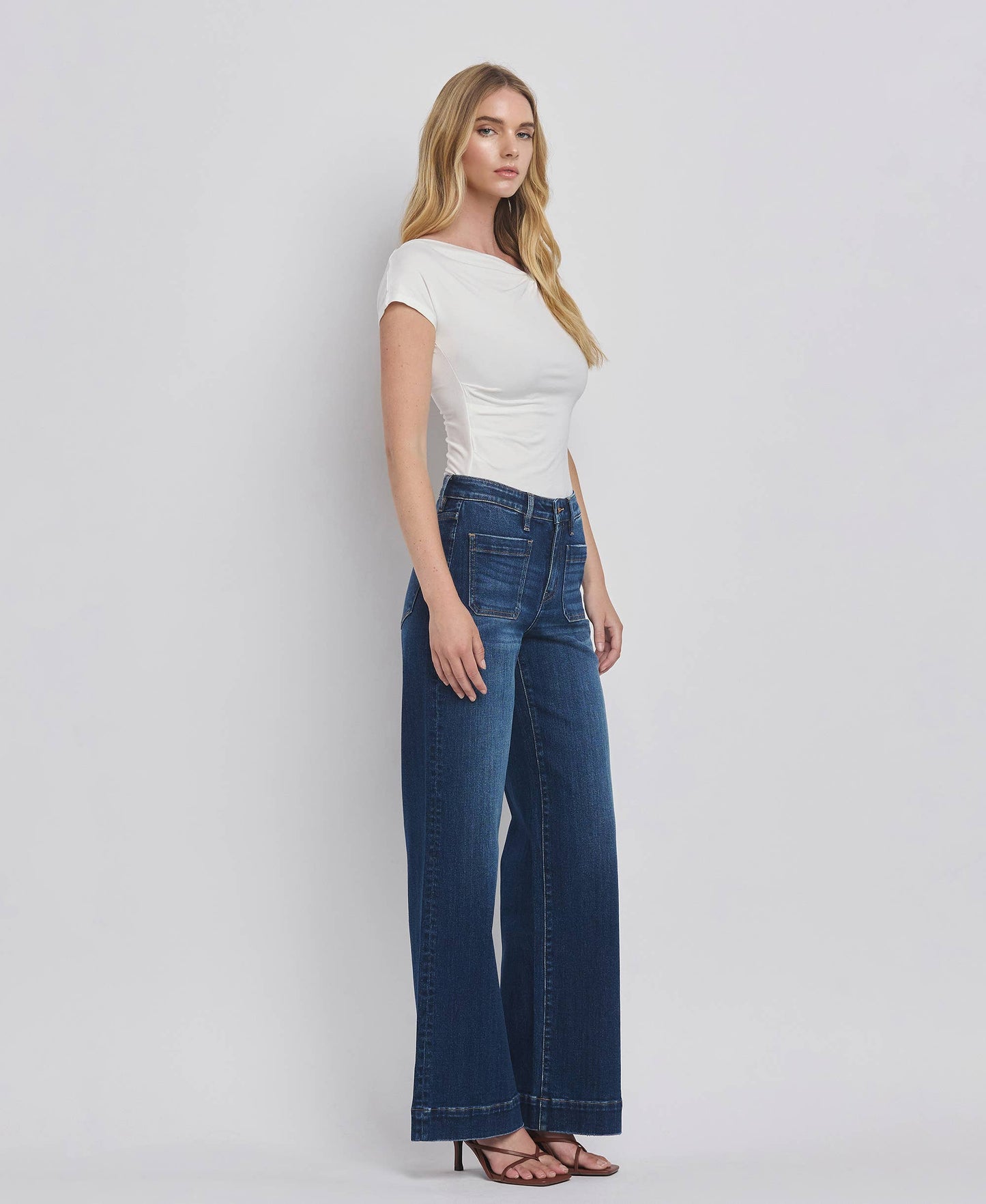 HIGH RISE WIDE TROUSER JEANS front pockets