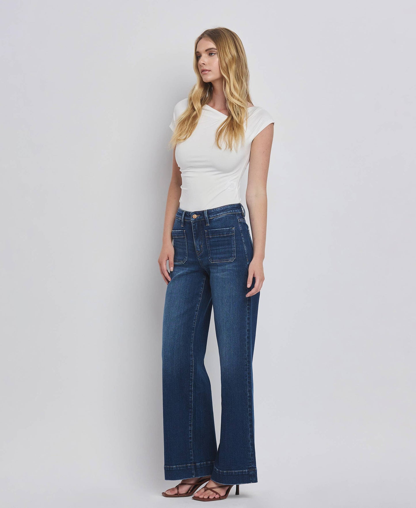 HIGH RISE WIDE TROUSER JEANS front pockets