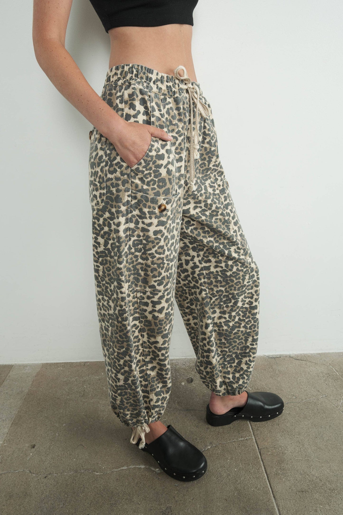 MAP2675-LEOPARD LEOPARD PRINT RELAXED FIT PULL-ON PANTS