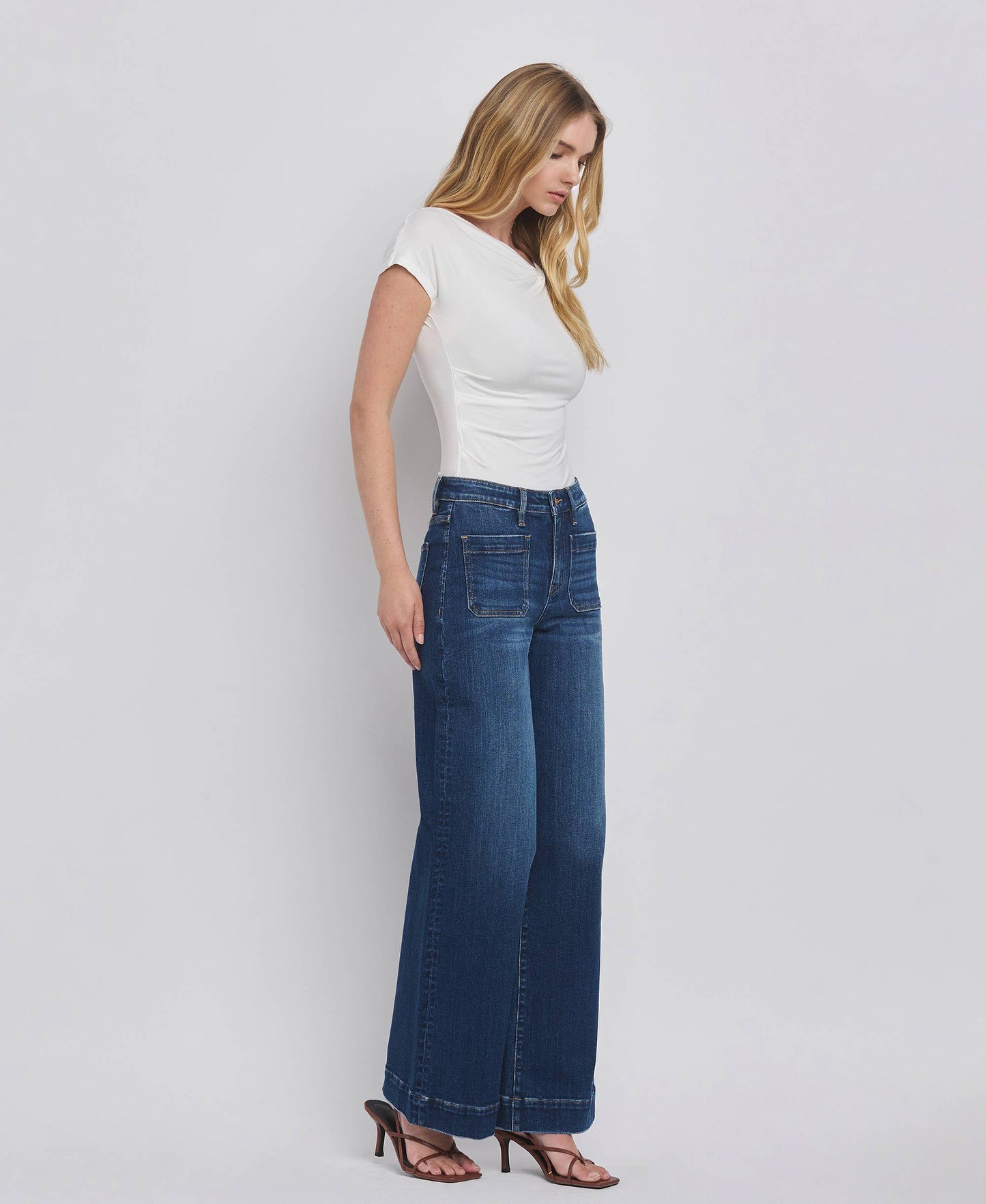 HIGH RISE WIDE TROUSER JEANS front pockets