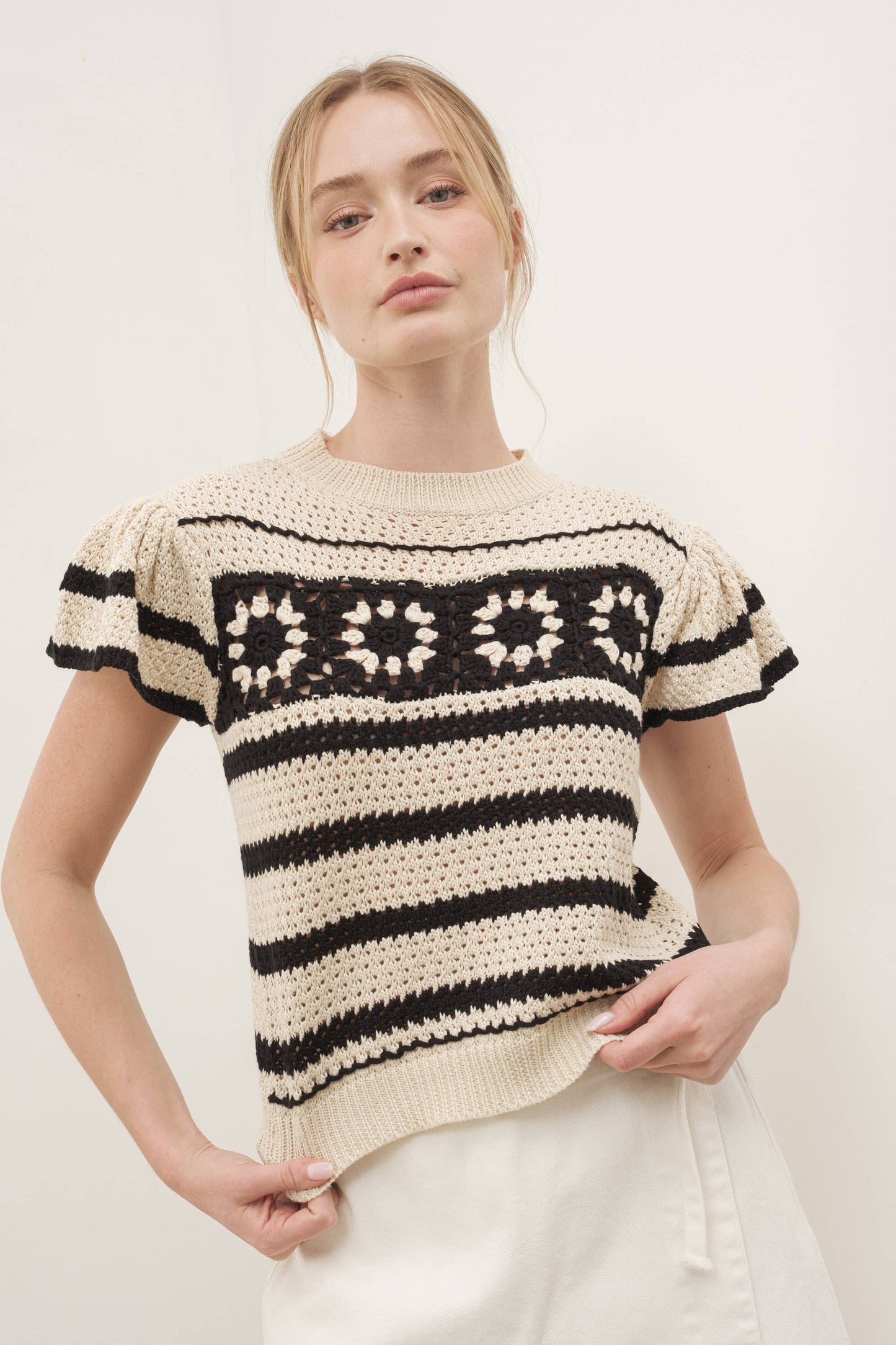 MAS2806 HANDMADE SWEATER WITH RUFFLE SLEEVE